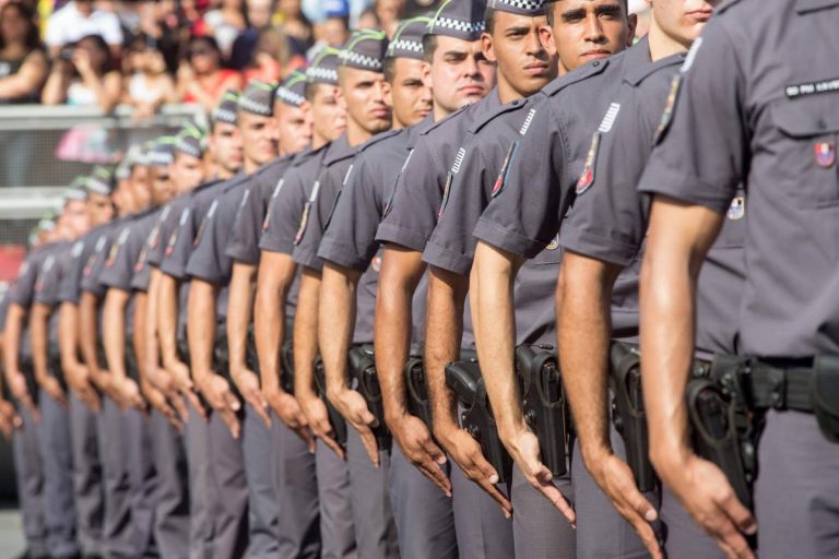 Polícia Militar de SP fará compra de 5 mil pistolas no exterior