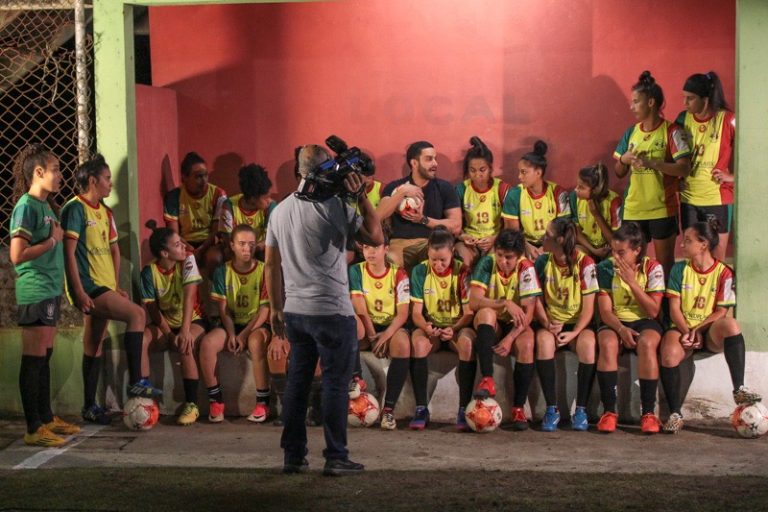 Jogadoras da Associação Desportiva Embu das Artes vão aparecer hoje na RedeTV!
