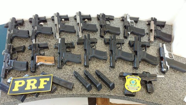 Mais de 15 pistolas são apreendidas pela PRF na Rodovia Régis Bittencourt