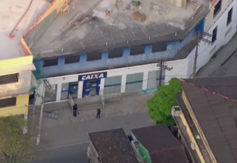 Bandidos assaltam Caixa Econômica de Juquitiba