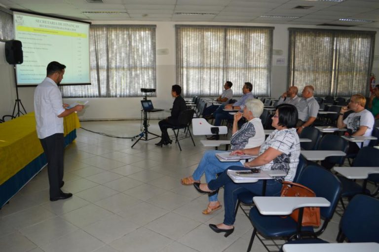 Prefeitura de Itapecerica da Serra apresenta orçamento para 2018 em Audiência Pública