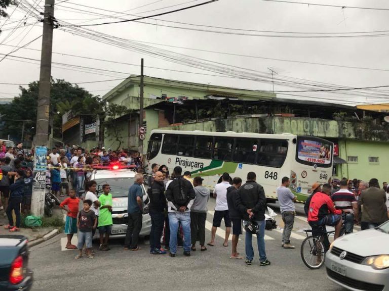 Atropelamento deixa vítima fatal em Taboão da Serra