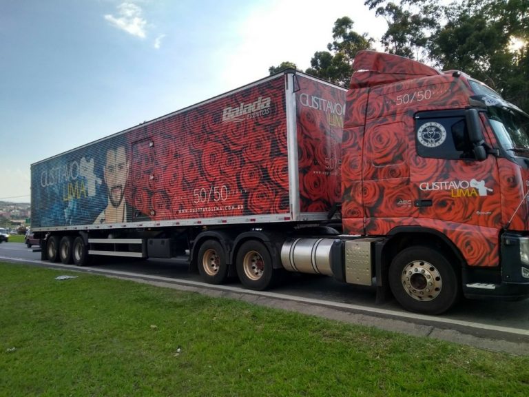 Criminosos roubam caminhão do cantor Gusttavo Lima na Fernão Dias em Atibaia