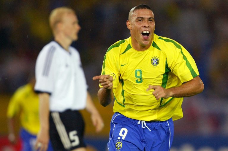 Ronaldo Fenômeno estará em Embu das Artes neste domingo (10)