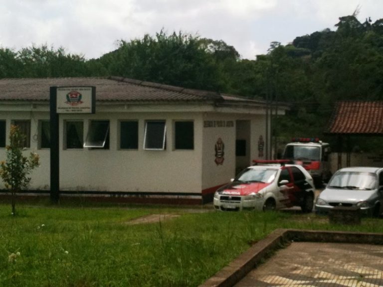 Delegado de Juquitiba reage a assalto e mata um indivíduo; comparsa ficou ferido