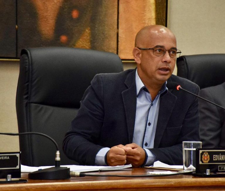 Edvânio Mendes lança projeto para Semana de Debates sobre a Lei Maria da Penha nas escolas