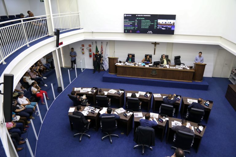 Aprovada pela Câmara de Taboão a criação de 327 vagas para diversos cargos na prefeitura