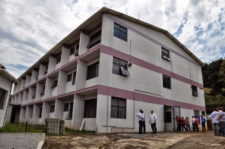 Inscrições abertas na Fatec de Cotia com isenção de taxa para vestibular