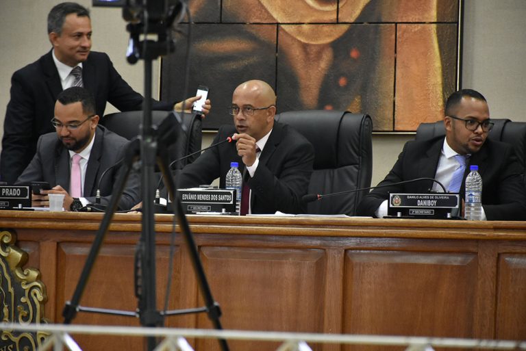 Vereadores repercutem operação da PF contra desvio de recursos na merenda escolar de Embu das Artes