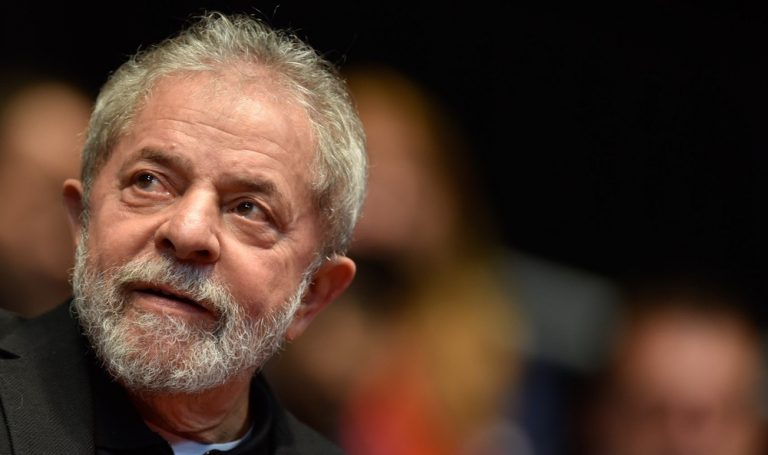 Lula é condenado a 12 anos e 11 meses de prisão por corrupção e lavagem de dinheiro