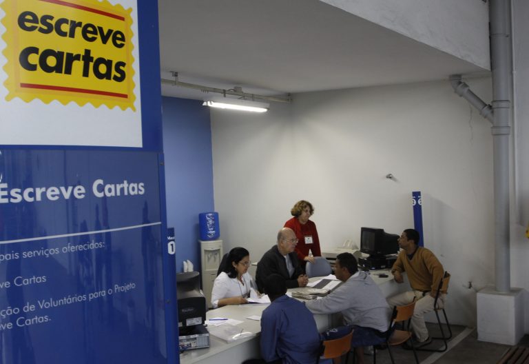 Poupatempo Santo Amaro abre seleção para voluntários