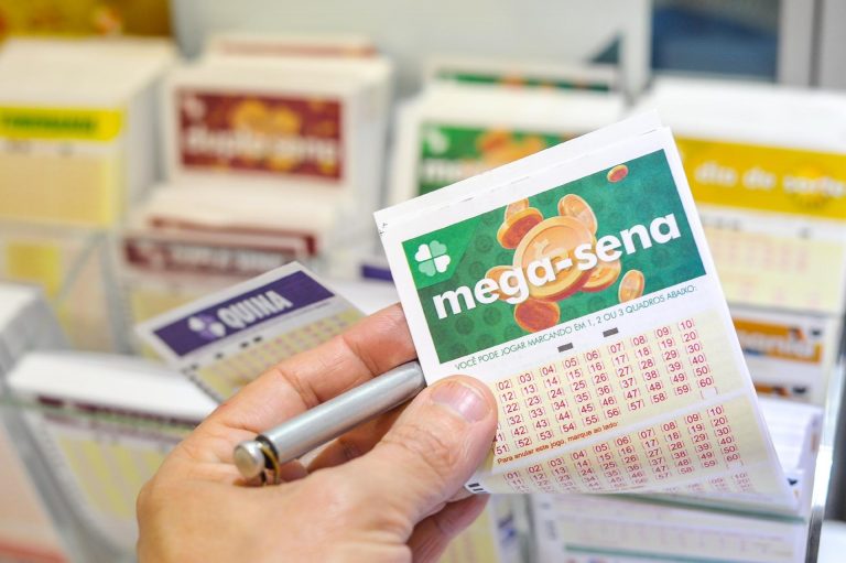 Mega-Sena acumula de novo e vai a R$ 47 milhões; veja os números sorteados