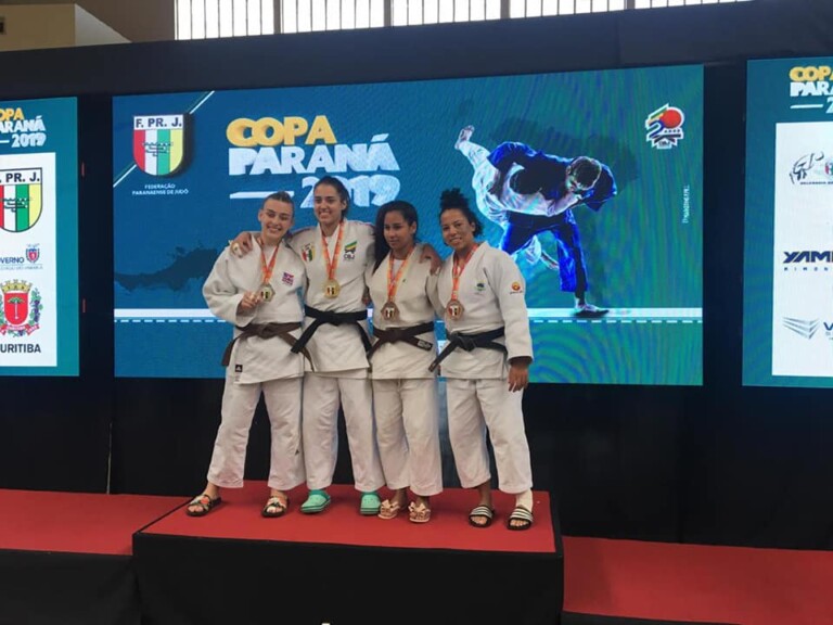 Judocas de Cotia conquistam medalhas na Copa Paraná
