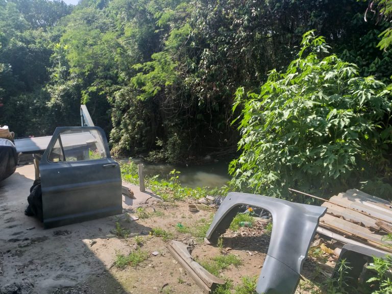 Desmanche irregular é embargado pela Prefeitura de Cotia
