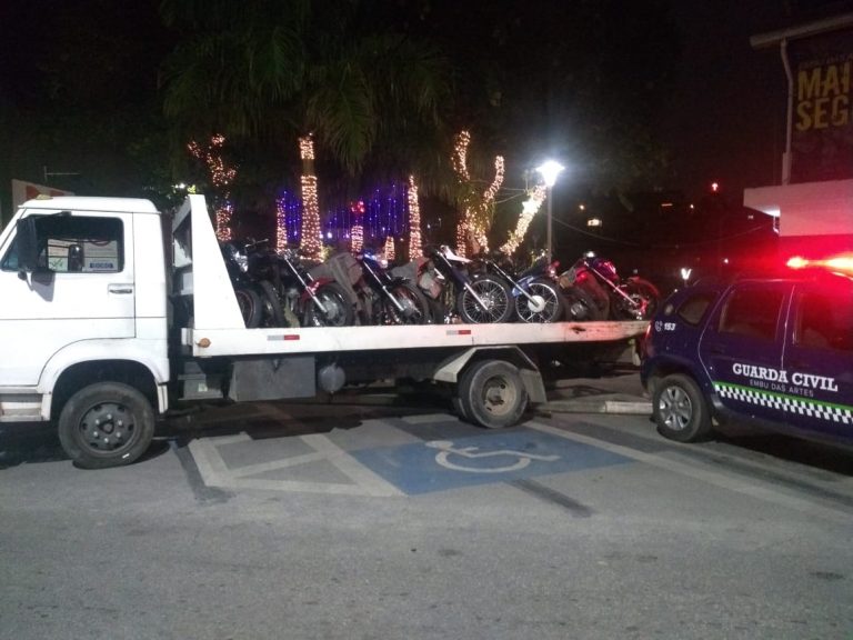 No Natal, GCM de Embu das Artes apreende 15 motocicletas