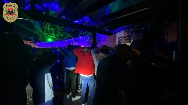 Garra flagra cerca de 50 pessoas em festa clandestina no Jardim Ângela