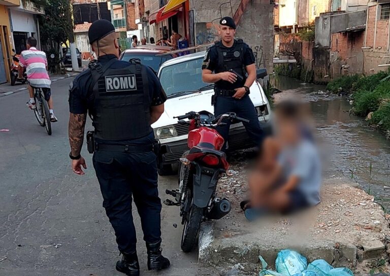 Romu recupera moto roubada em Embu das Artes