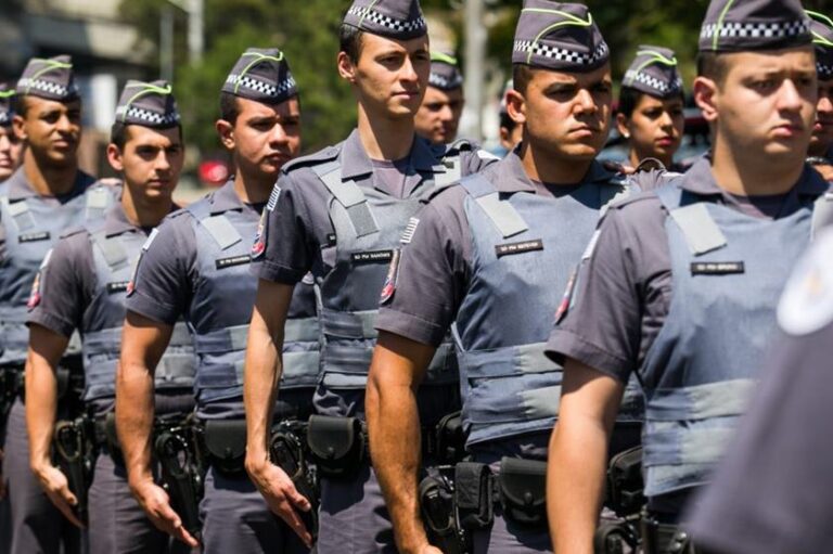 Governo de SP anuncia reajuste de 20% para policiais e agentes penitenciários