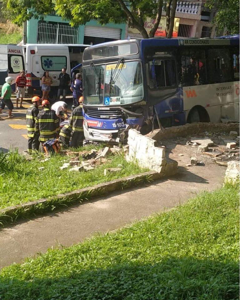 Motorista sofre infarto e morre em Itapecerica da Serra; um pedestre também faleceu