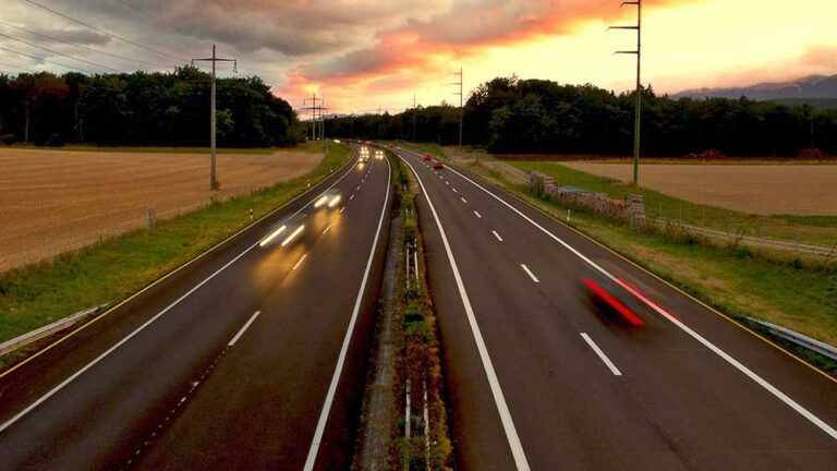 Rodrigo Garcia libera verba para obras em 2 mil km de rodovias em SP