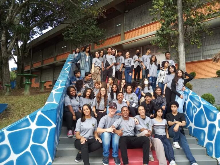 Com uma gestão de qualidade, a Escola Solano Trindade em Embu das Artes recebe melhorias pelo PDDE
