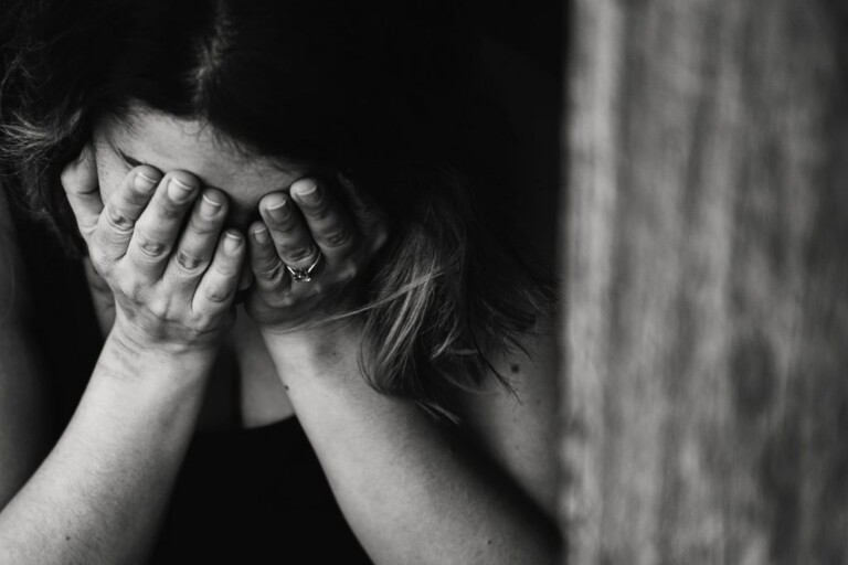 Menina de 11 anos que foi estuprada em SC consegue fazer aborto, diz MPF