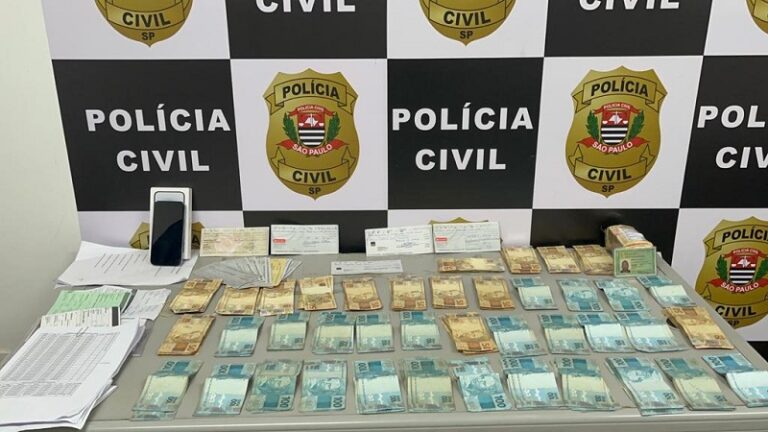 Polícia apreende 9 carros de luxo e R$ 79 mil durante operação contra rifas ilegais na internet