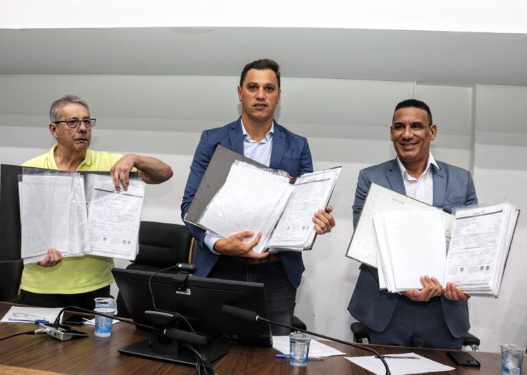 Republicanos apresenta 1600 filiações impulsionando a pré-candidatura do Eng. Daniel à Prefeitura de Taboão