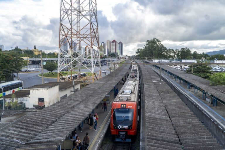 Linha 11 Coral da CPTM terá trecho interditado a partir de segunda (29) para obras do Metrô