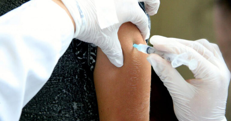 Com seis casos confirmados, Saúde SP convoca população para vacinação contra a febre amarela
