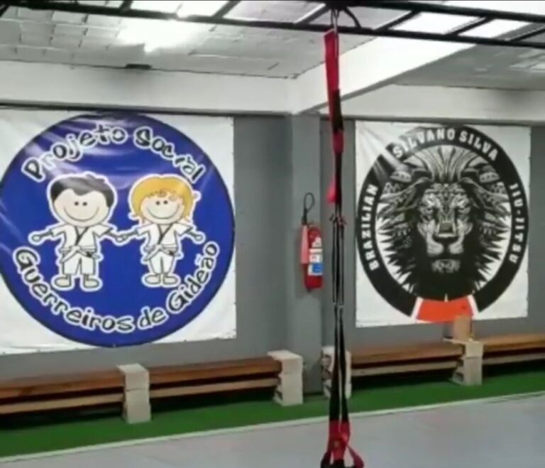 Projeto de Jiu – Jitsu transforma a vida de jovens em Embu das Artes