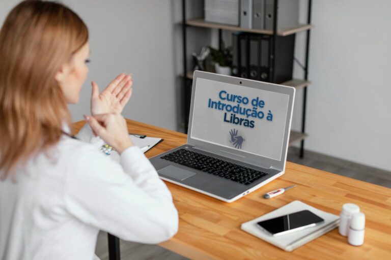 Inscrições para nova turma do curso de Introdução à Libras serão abertas nesta quarta-feira (15)