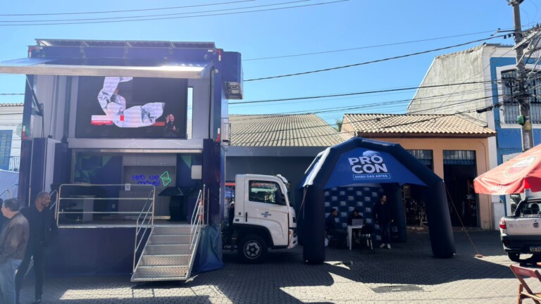 Posto Móvel do Sebrae atende no centro de Embu das Artes, nesta semana