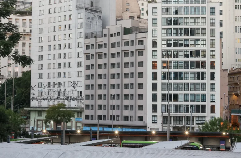 Seleção da CDHU para mil moradias na capital dá preferência a casais jovens; veja como participar