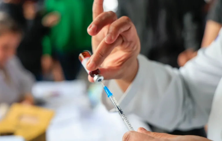 Campanha de Multivacinação: veja como atualizar a caderneta de crianças e adolescentes